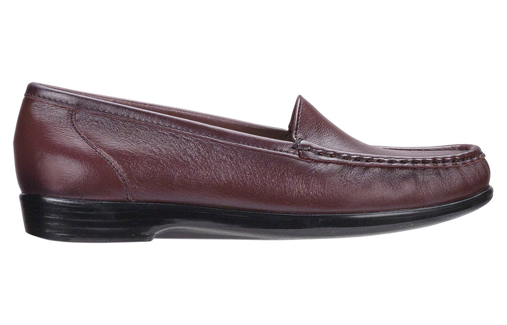 Women's Simplify - Antique Wine Moccasin Loafer