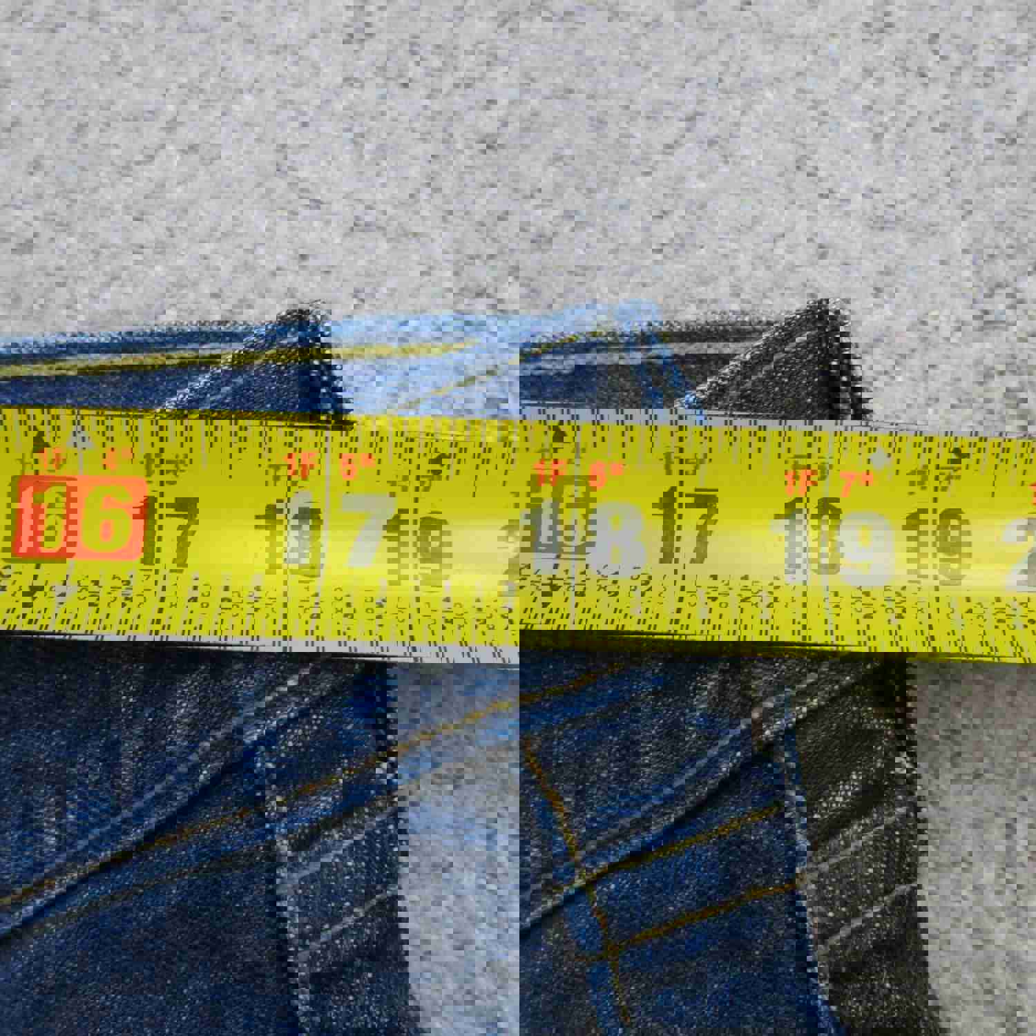 Levis Men's Blue Straight Leg Jeans W38XL32 - Lightweight & Comfortable