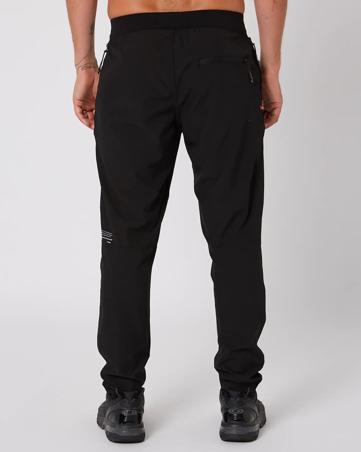 Follow Tech Pants - Black