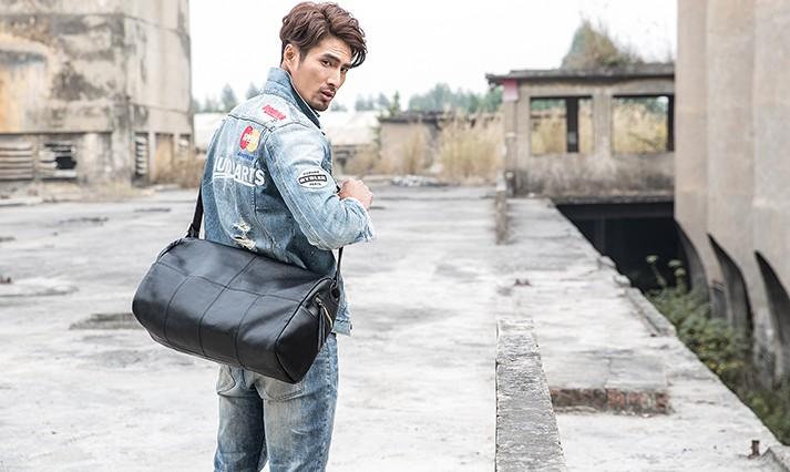 Cool Black Leather Men's Weekender Bag - Durable Travel & Shoulder Bag