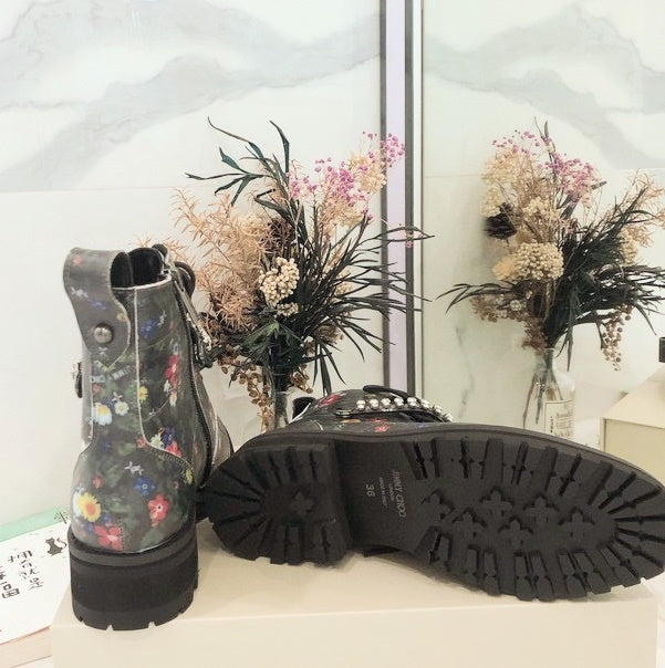 Chu Boots Black Flowers - Stylish and Elegant Footwear